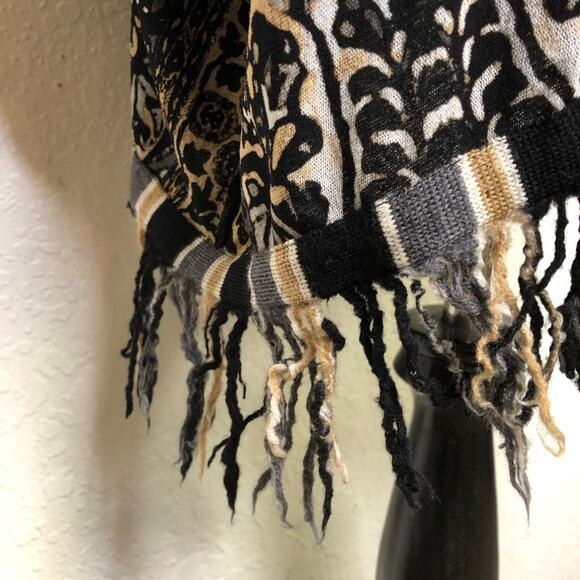 Fuzzi black white gold floral fringe trim open front kimono top size Medium - Picture 7 of 16